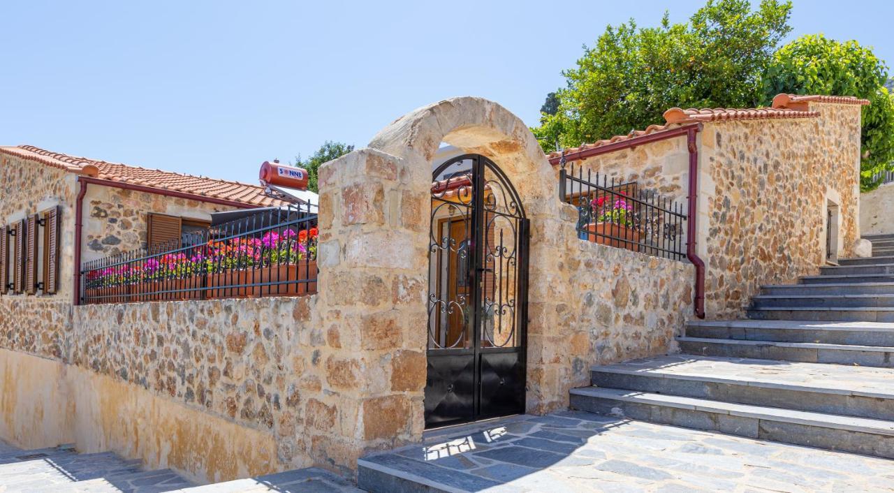 Wood And Stone Apartamento Tsikalaria  Exterior foto