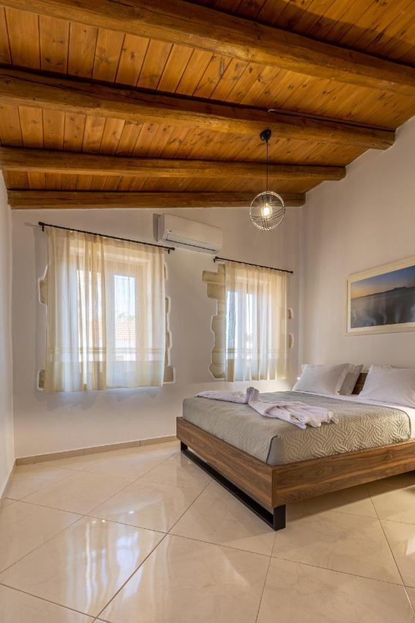 Wood And Stone Apartamento Tsikalaria  Exterior foto